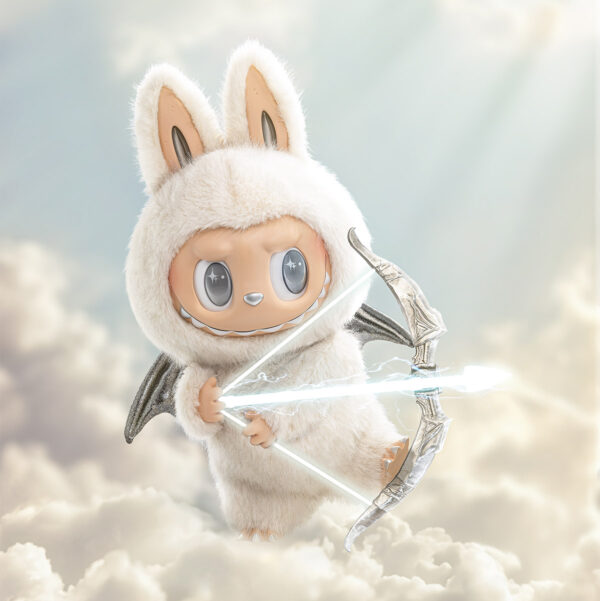 THE MONSTERS - ANGEL IN CLOUDS Vinyl Face Doll - Image 3